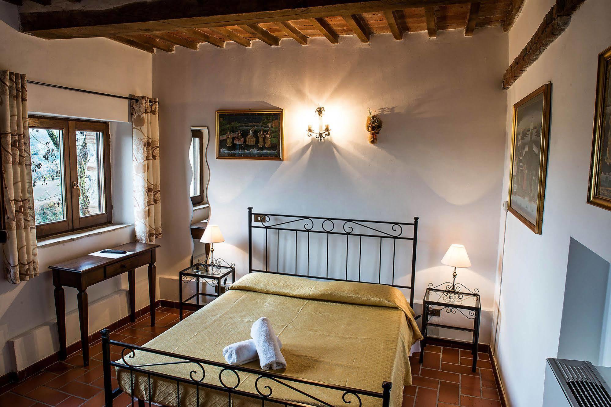 Agriturismo Grossola Castiglione d'Orcia Bagian luar foto